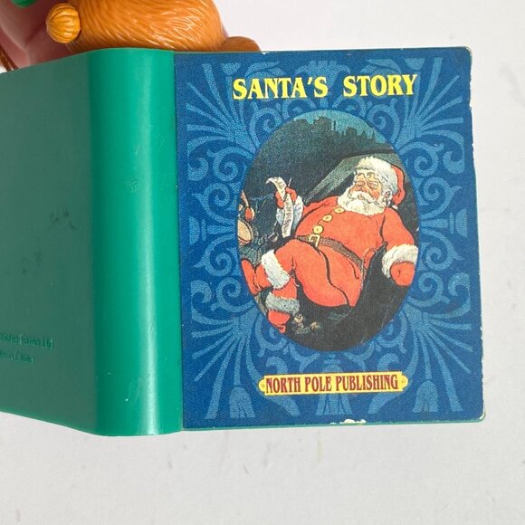 1997 Lustre Fame Bear Sitting On Santa Story Book J for Joy Ornament Vintage - Picture 9 of 12